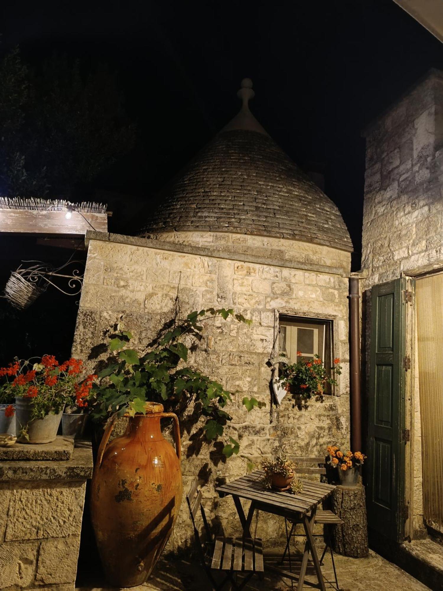 マルティナ・フランカ Trullo Galeottoヴィラ エクステリア 写真