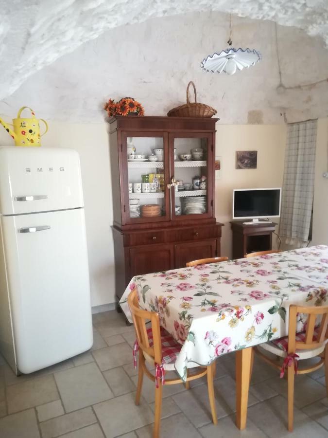 マルティナ・フランカ Trullo Galeottoヴィラ エクステリア 写真